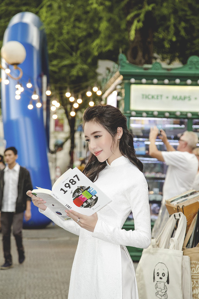 Elly Trần lần đầu trải lòng thời bỏ học, trở thành hot girl ngực khủng